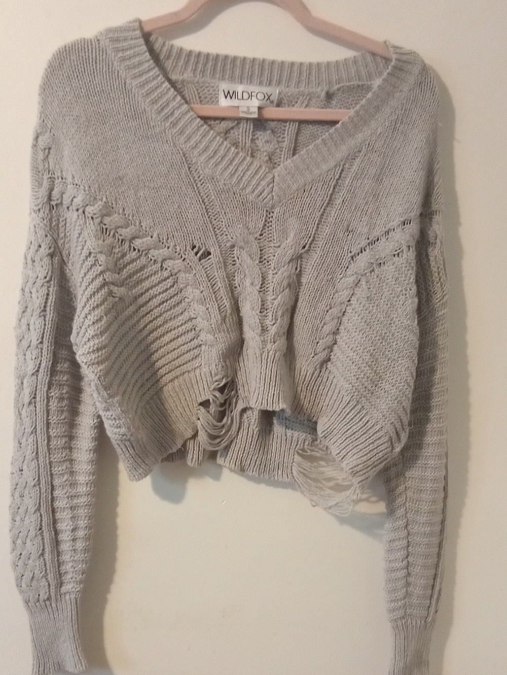 WILDFOX Light Gray Distressed Cable Knit V-Neck Sweater